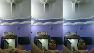 Bare Her In Pakistani Porn From – Amazing Lady Lahore Fingers Pussy HD Video